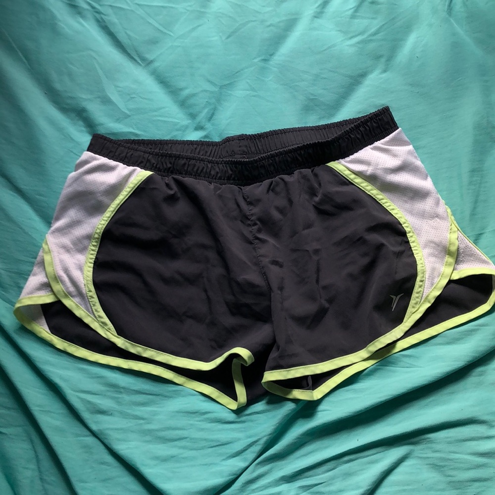 OLD NAVY Active shorts
